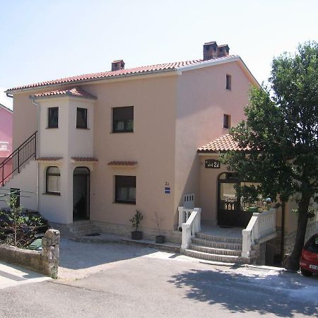 Apartman Valentic Apartment Jadranovo Exterior photo