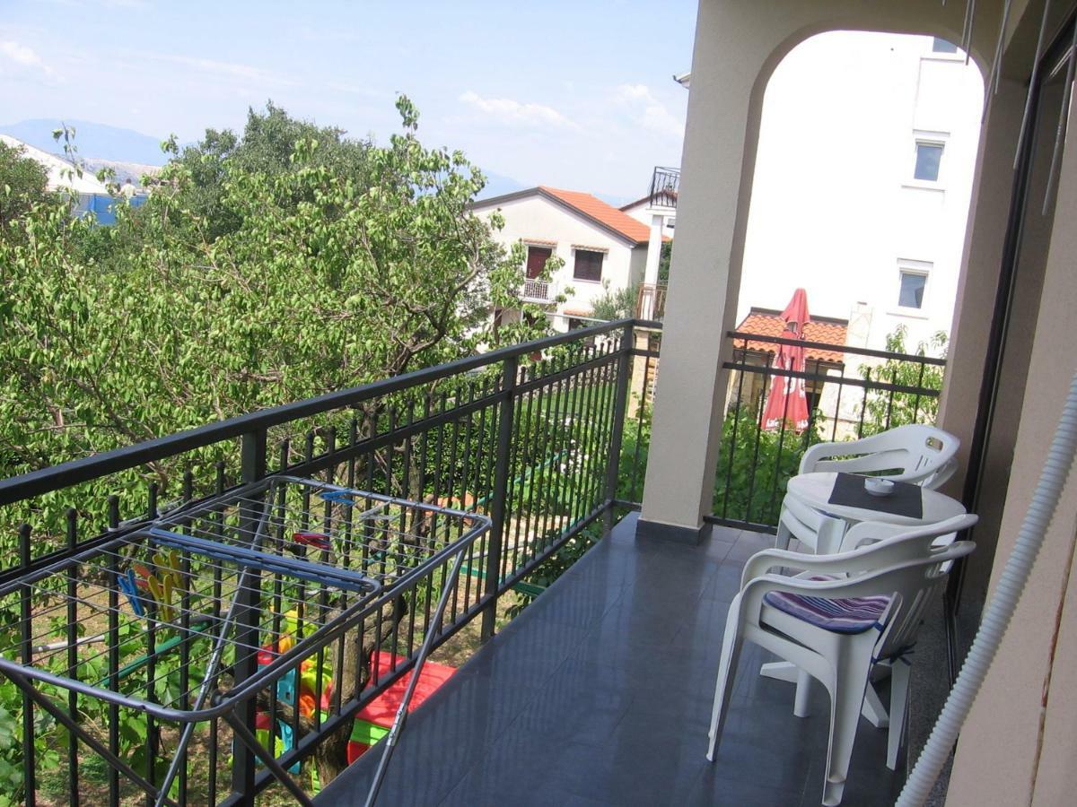 Apartman Valentic Apartment Jadranovo Exterior photo